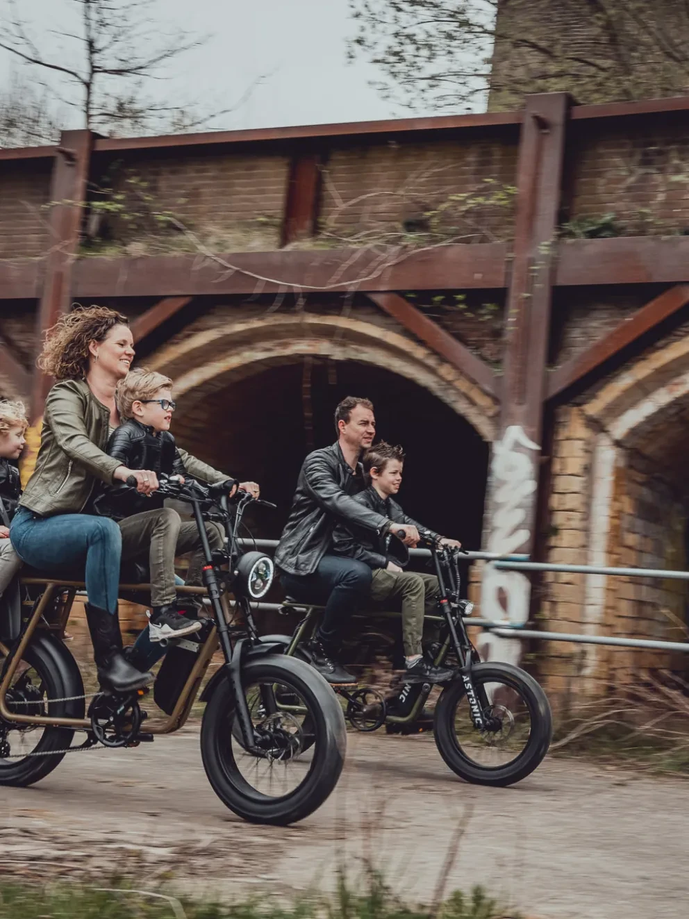 Astonic e-fatbikes gezin