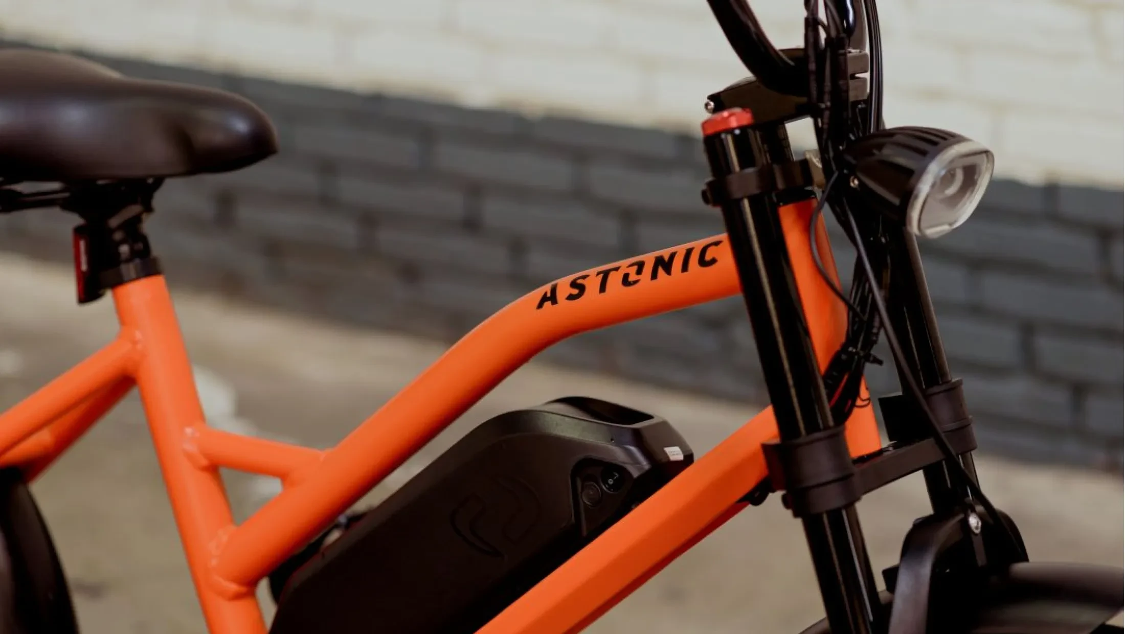 Astonic Breeze Special frame